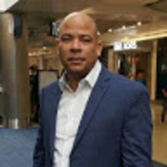 Meet your Posher, Carlos - Picture 1 of 1